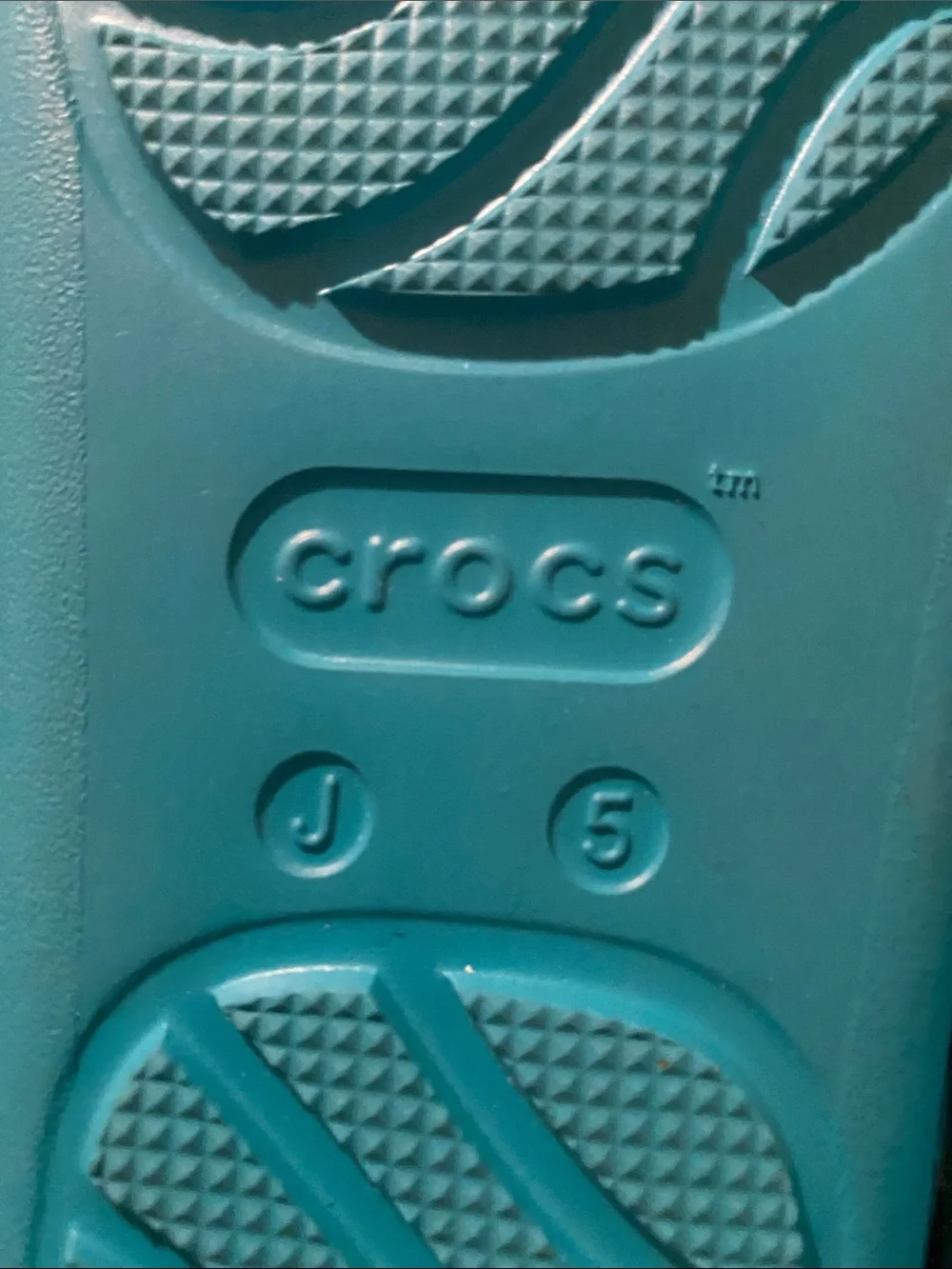 CROCS LITTLE MERMAID GIRLS/ WO SIZE 5 TURQUOISE SPARKLY HOOK LOOP STRAPS SANDALS